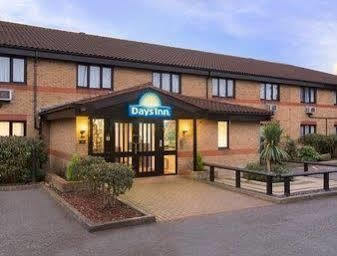Days Inn By Wyndham London Stansted Airport Birchanger Exteriér fotografie