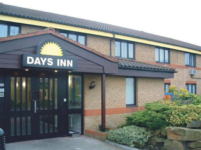 Days Inn By Wyndham London Stansted Airport Birchanger Exteriér fotografie