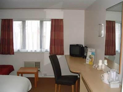 Days Inn By Wyndham London Stansted Airport Birchanger Exteriér fotografie