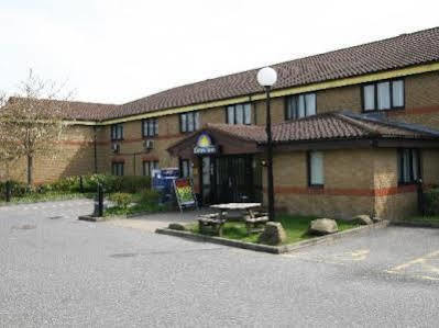 Days Inn By Wyndham London Stansted Airport Birchanger Exteriér fotografie