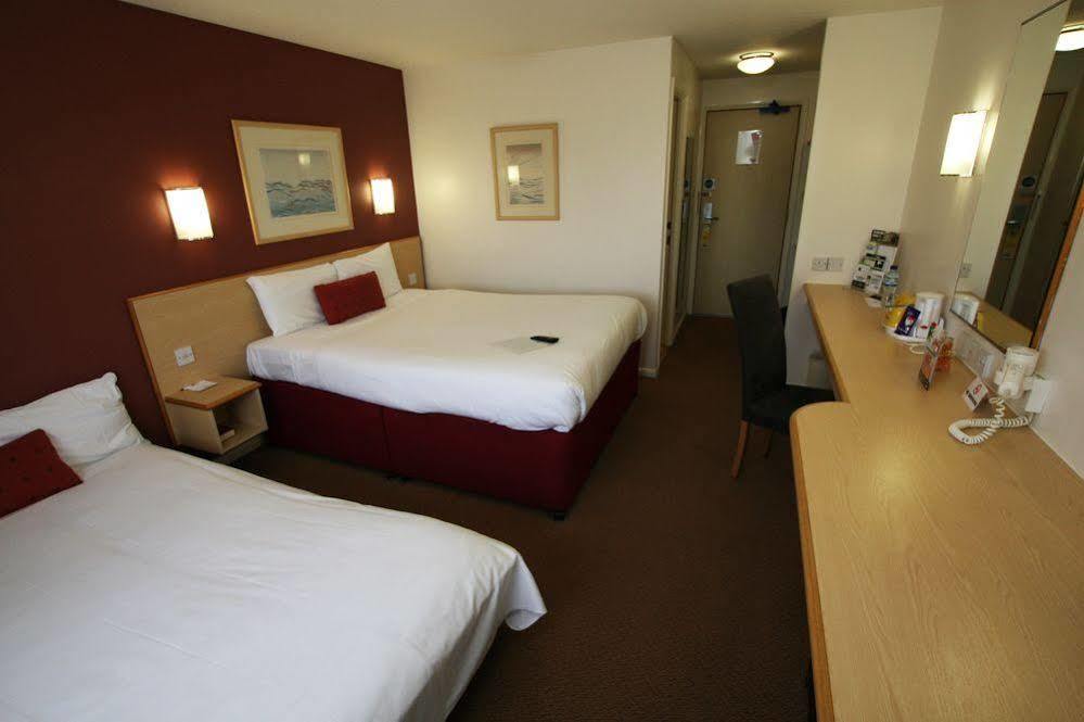 Days Inn By Wyndham London Stansted Airport Birchanger Exteriér fotografie